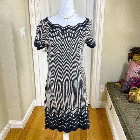 Tory Burch Dresses & Skirts - Tory Burch Dress Merino Wool Knit Textured Short Sleeve Gray & White (S)